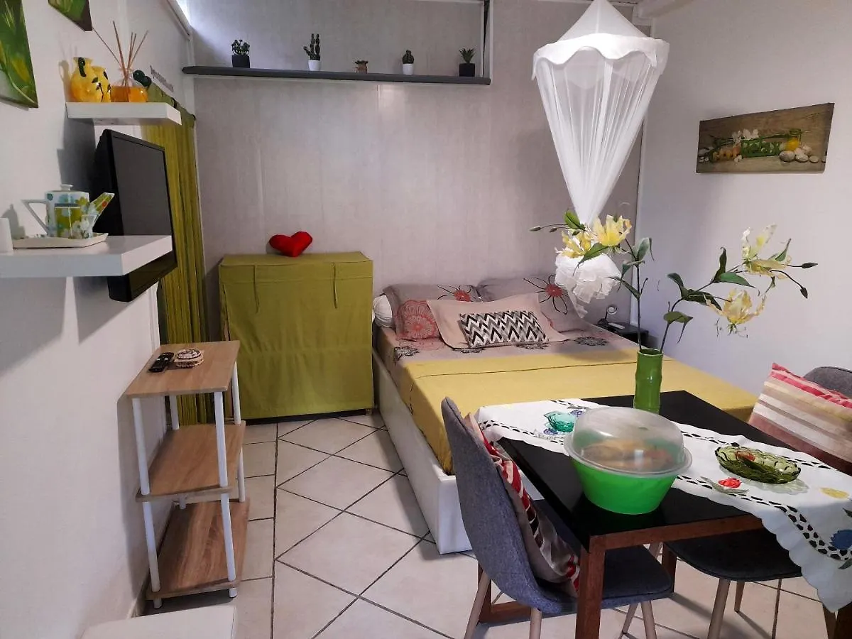 Studio Charmant Avec Vue Sur La Mer A Fort De France 30 M² 0*, Fort-de-France Martinique